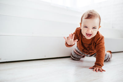 Mantener a su hijo seguro en el baño